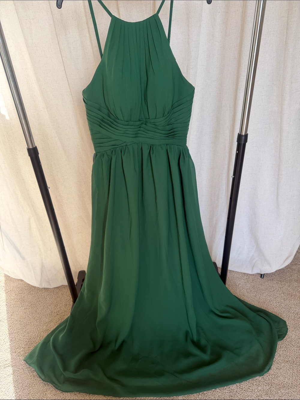 Elegant Green Halter Evening Dress